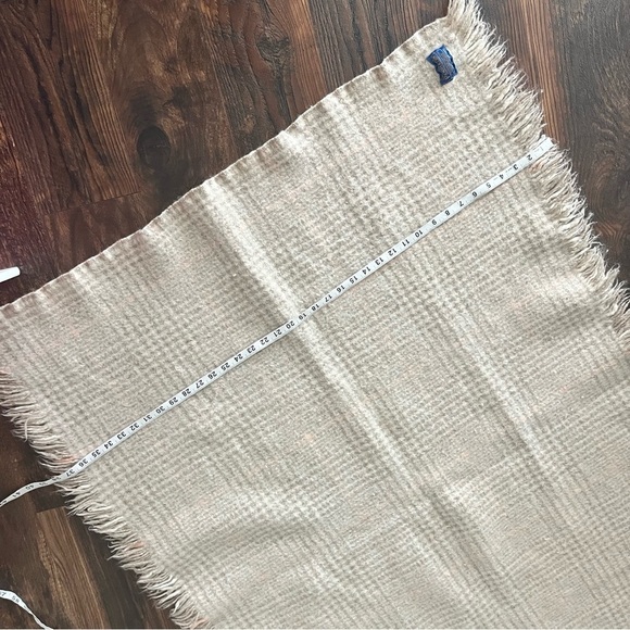 Vtg Pendleton Virgin Wool Fringed Blanket Throw 49x38 Peach Cream Basket Weave - Picture 4 of 4